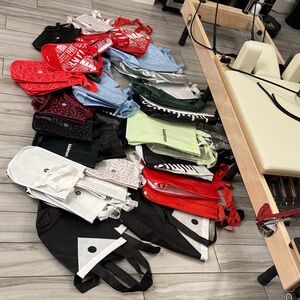 40 LULULEMON Bags in Variety of Colors & Styles 12 Large, 28 Small